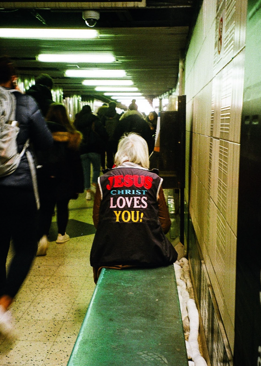 Jesus Christ Loves You!